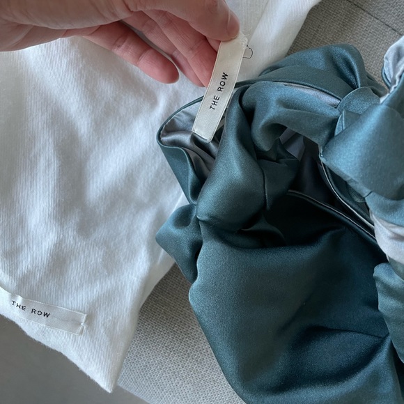 The Row silk ascot bag - Picture 7 of 8